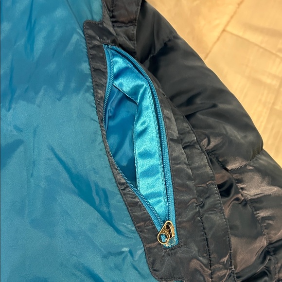 The North Face 550 Women's Navy Goose Down Puffer Jacket Size Medium - Picture 8 of 11